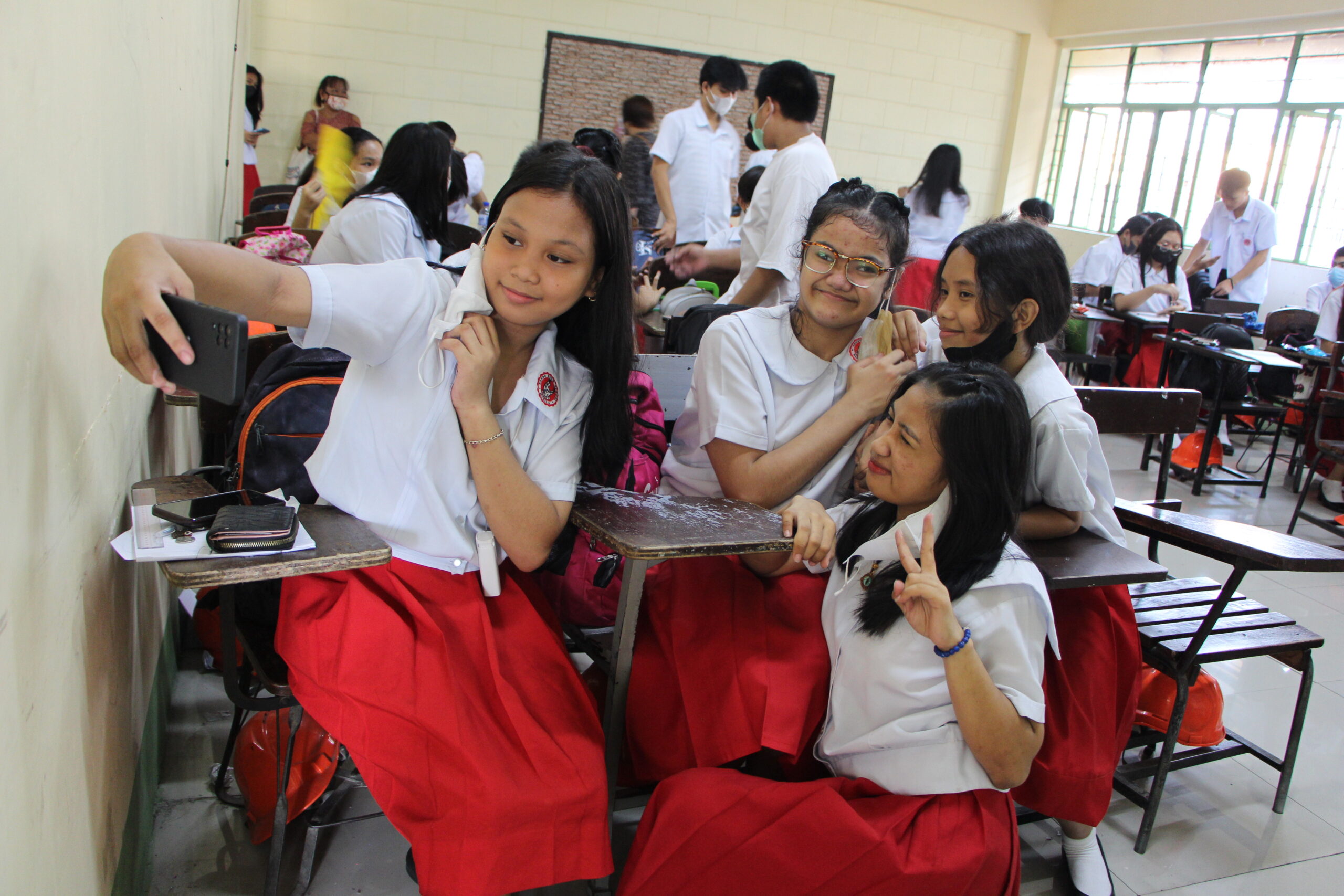 Aisha met haar klasgenoten