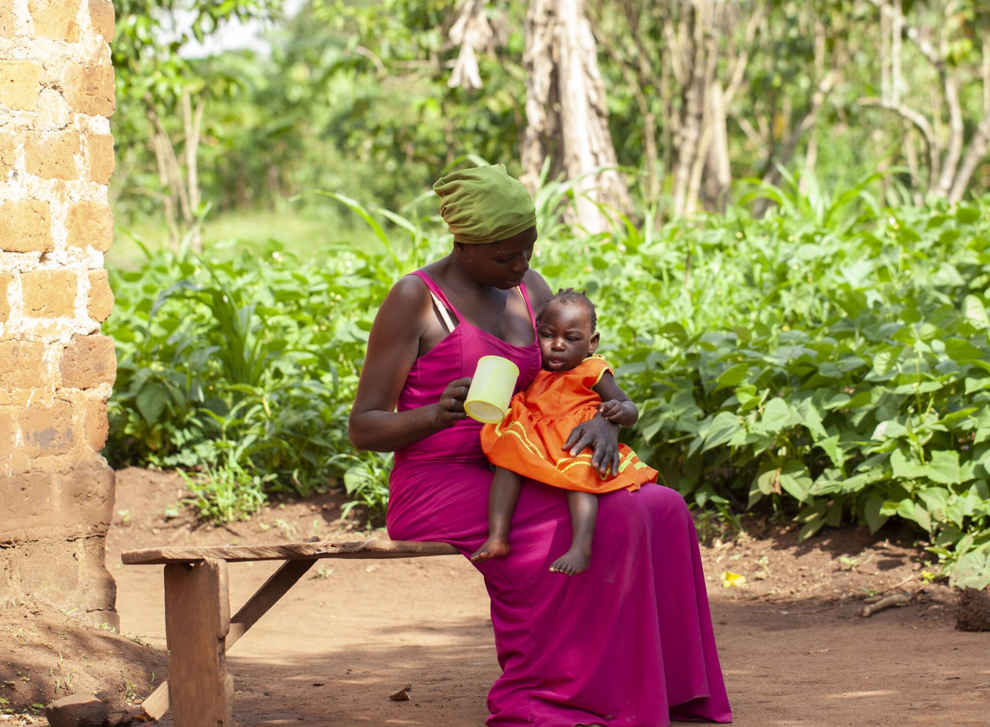 Agnes met haar moeder Shamim